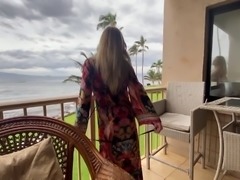 Nikki Peach Public Play fucking herself in Hawaii