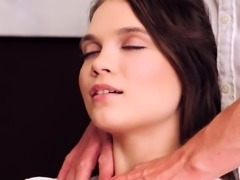 Adorable young babe can't control herself around stepdad